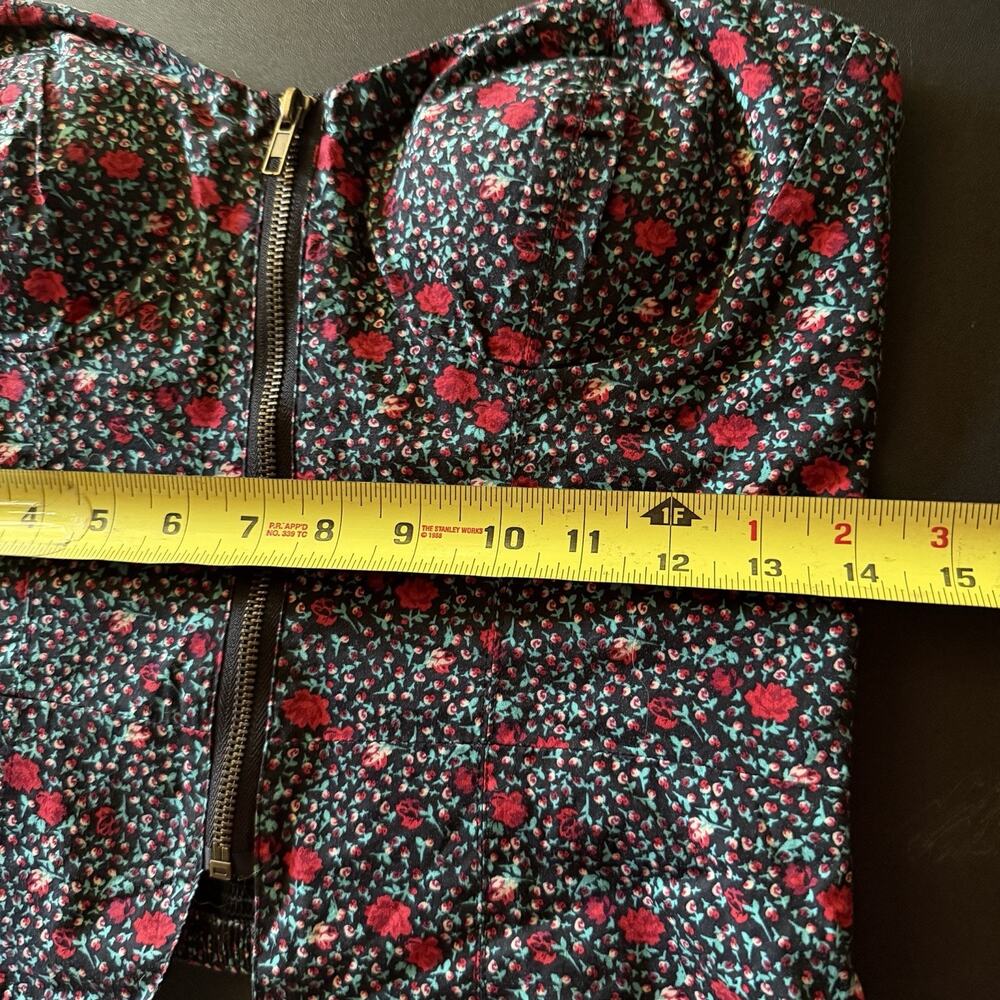 Urban Outfitters Silence + Noise Floral Corset Bustier Top Size Medium Y2K Zip - Picture 6 of 10